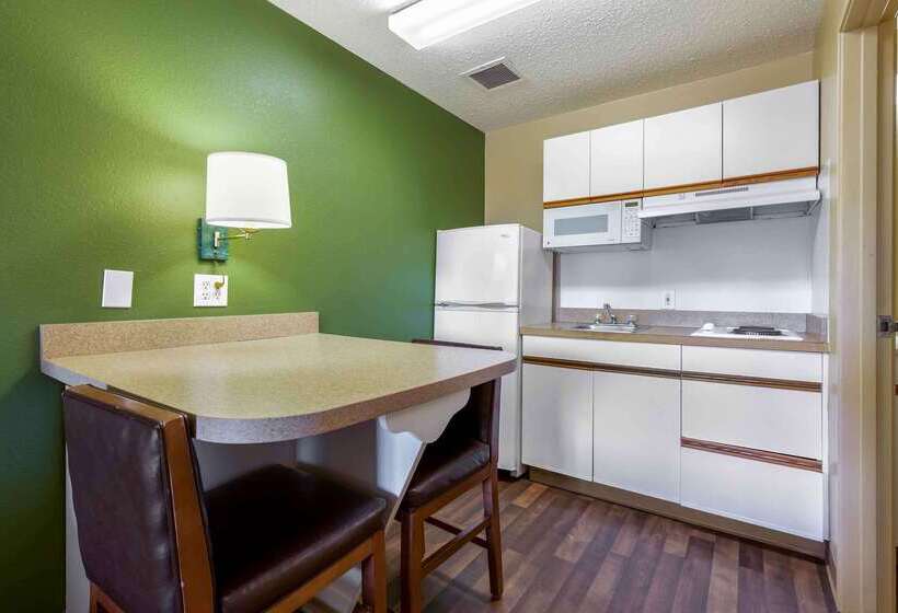 酒店 Hometowne Studios By Red Roof Chantilly