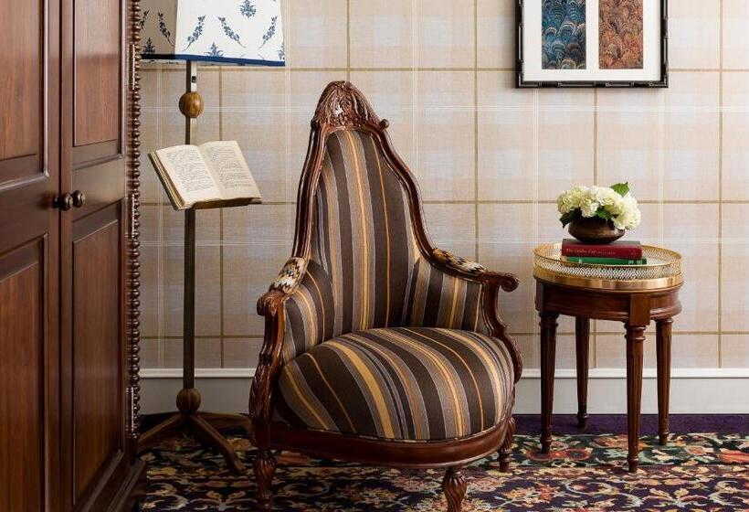 هتل Graduate By Hilton Evanston