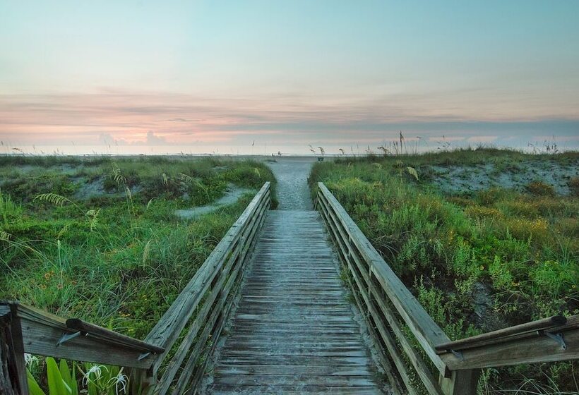 فندق Guy Harvey Resort On Saint Augustine Beach