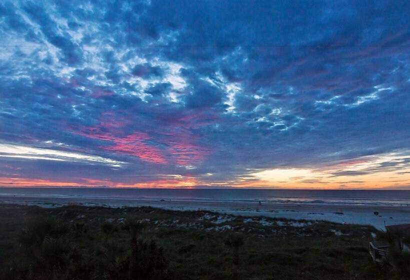 فندق Guy Harvey Resort On Saint Augustine Beach