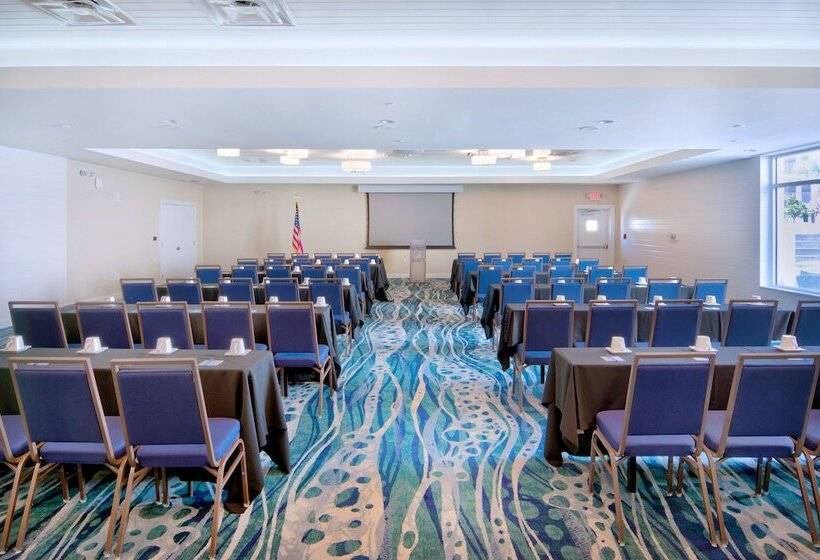 فندق Guy Harvey Resort On Saint Augustine Beach