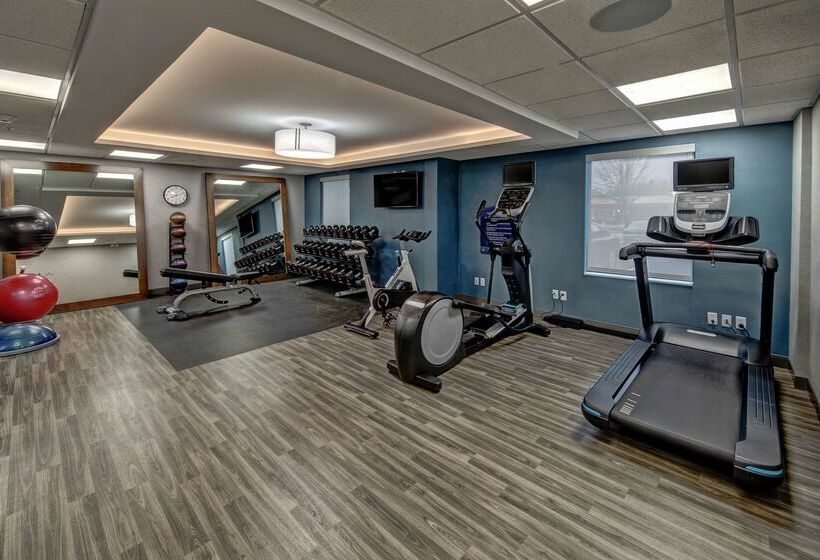 فندق Hampton Inn New Albany Louisville West