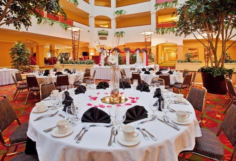 Holiday Inn Hotel & Suites Springfield, An Ihg