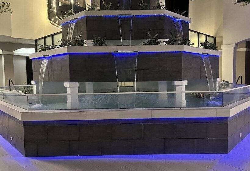 Holiday Inn Hotel & Suites Springfield, An Ihg