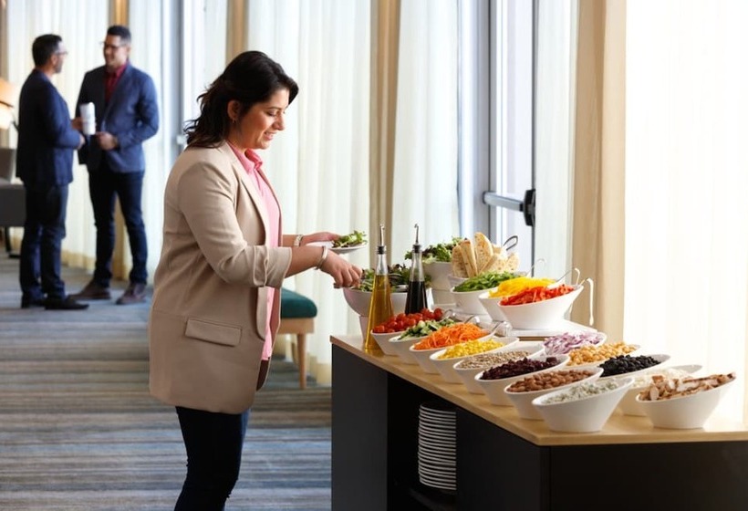 Holiday Inn Hotel & Suites Springfield, An Ihg