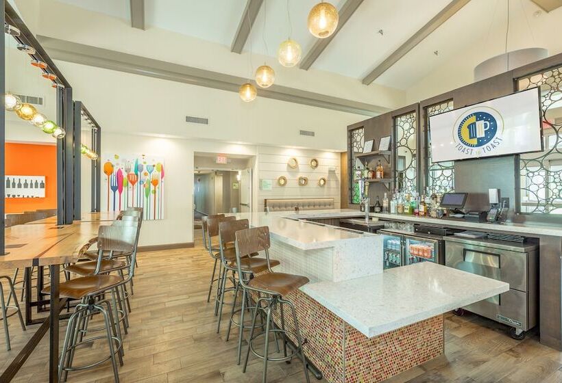 Holiday Inn Hotel And Suites Peachtree City, An Ihg