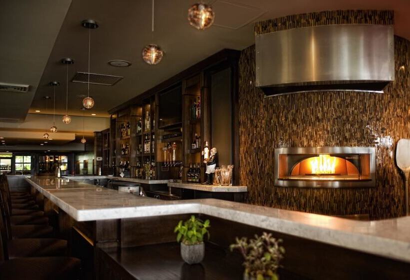 Holiday Inn Bar Harbor Regency Hotel, An Ihg