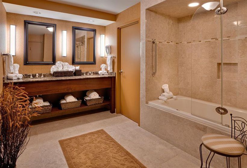 هتل Holiday Inn Bridgeporttrumbullfairfield, An Ihg