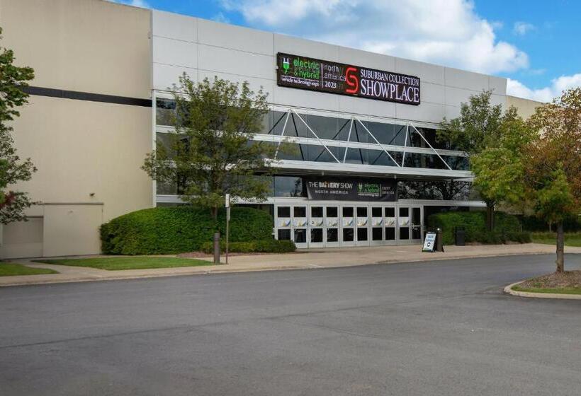 Отель Holiday Inn Detroit Northwest   Livonia, An Ihg