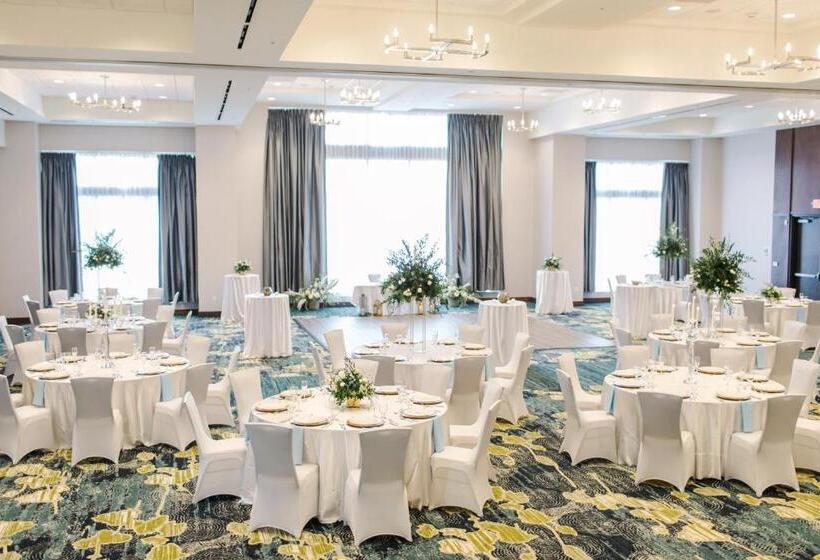 Отель Holiday Inn Detroit Northwest   Livonia, An Ihg