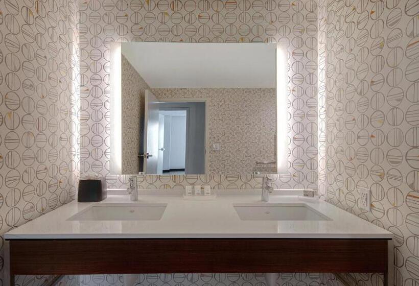 Отель Holiday Inn Detroit Northwest   Livonia, An Ihg