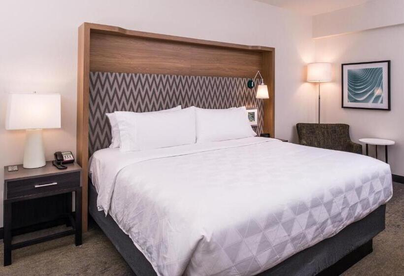 Отель Holiday Inn Detroit Northwest   Livonia, An Ihg