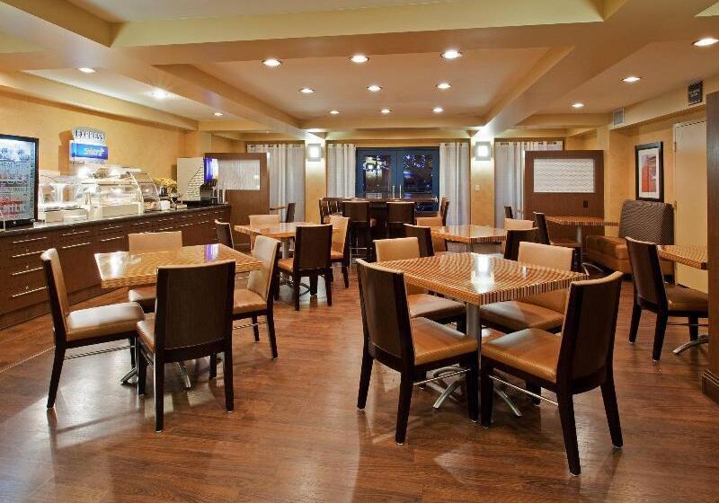 Holiday Inn Express Hotel & Suites Belmont, An Ihg