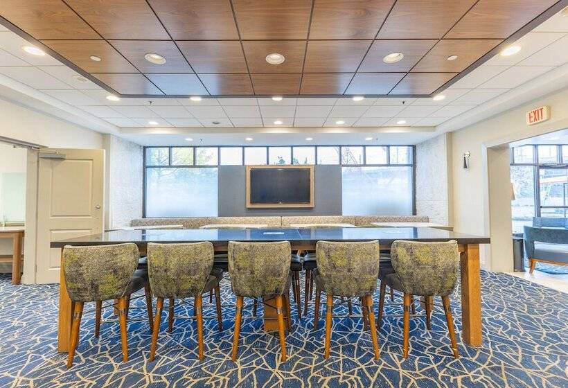 호텔 Holiday Inn Express & Suites Boston   Cambridge, An Ihg