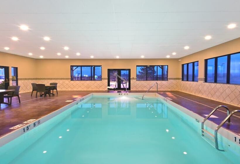 Holiday Inn Express Hotel & Suites Colby, An Ihg