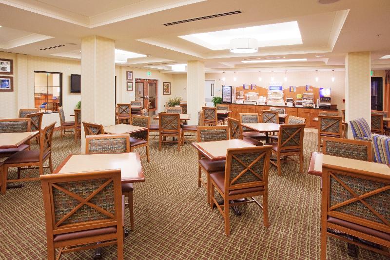 호텔 Holiday Inn Express & Suites Denver Airport, An Ihg