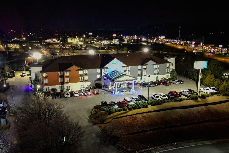 Holiday Inn Express Hotel & Suites Knoxville North I 75 Exit 112, An Ihg