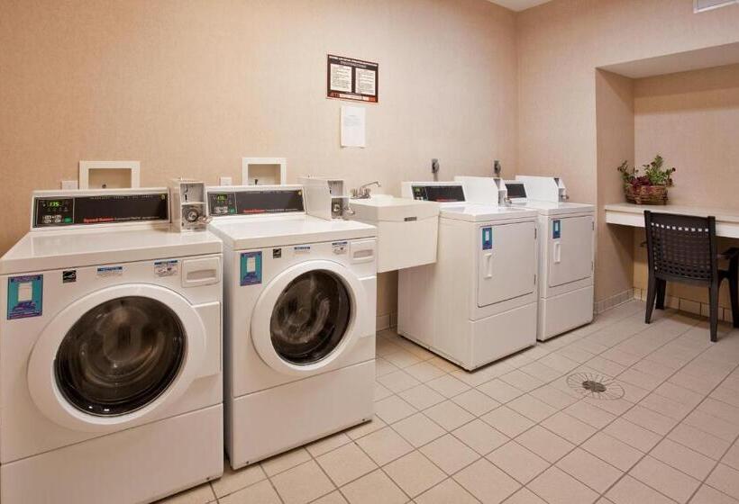 فندق Holiday Inn Express  & Suites Lansingleavenworth