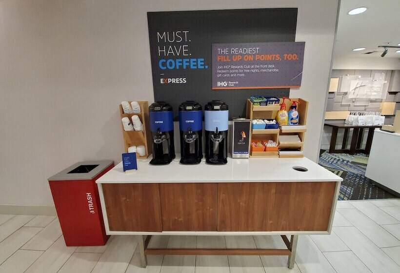 Holiday Inn Express Hotel & Suites Seattle North   Lynnwood, An Ihg