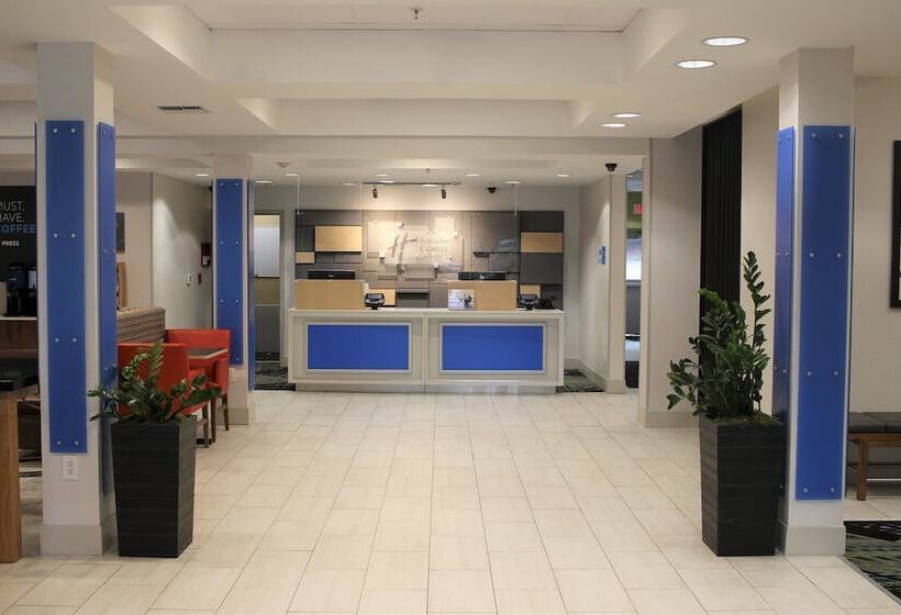 Holiday Inn Express Hotel & Suites Seattle North   Lynnwood, An Ihg
