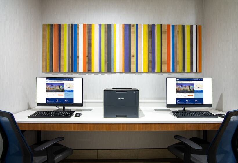 Holiday Inn Express Hotel & Suites Coon Rapids Blaine Area, An Ihg