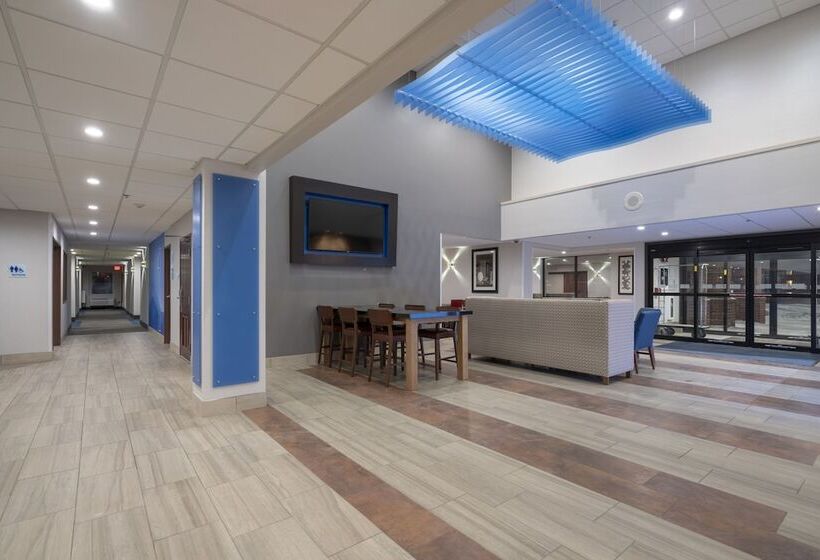 Holiday Inn Express Hotel & Suites Coon Rapids Blaine Area, An Ihg