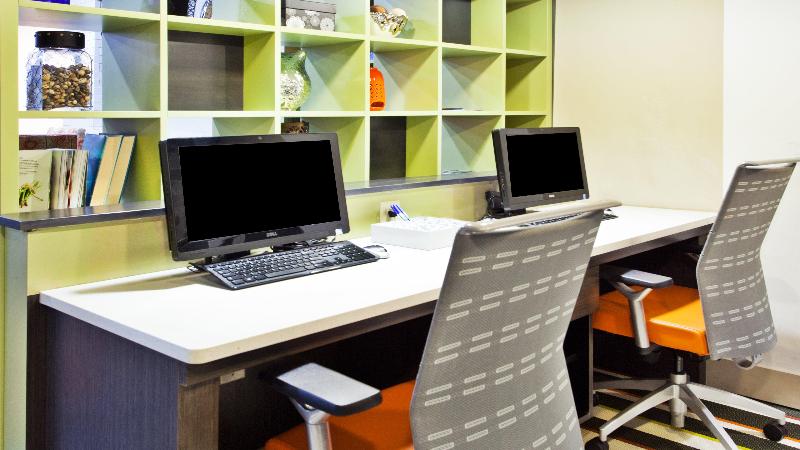 ホテル Holiday Inn Express Atlanta Galleria Ballpark Area, An Ihg