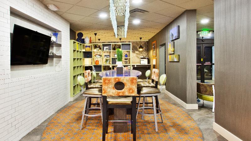 ホテル Holiday Inn Express Atlanta Galleria Ballpark Area, An Ihg