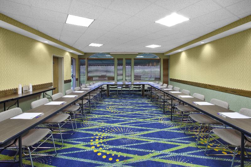 ホテル Holiday Inn Express Irwin Pa Tpk Exit 67, An Ihg