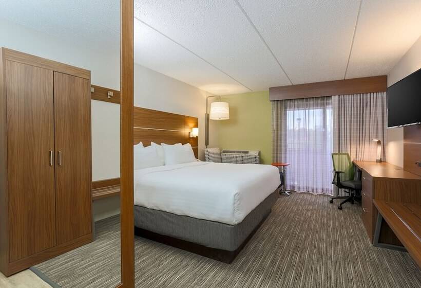 فندق Holiday Inn Express Milwaukee   West Medical Center, An Ihg