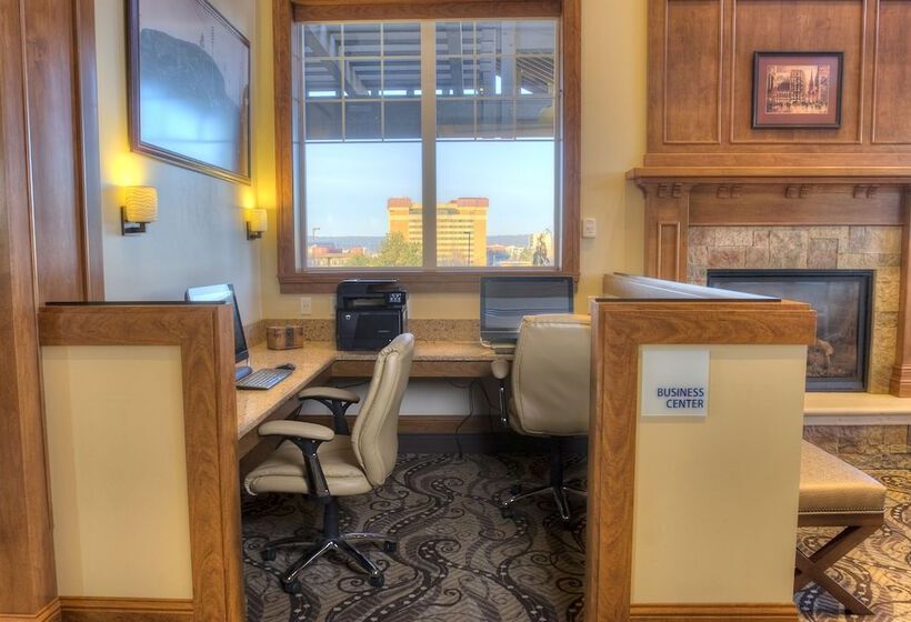 Отель Holiday Inn Express Spokane Downtown, An Ihg