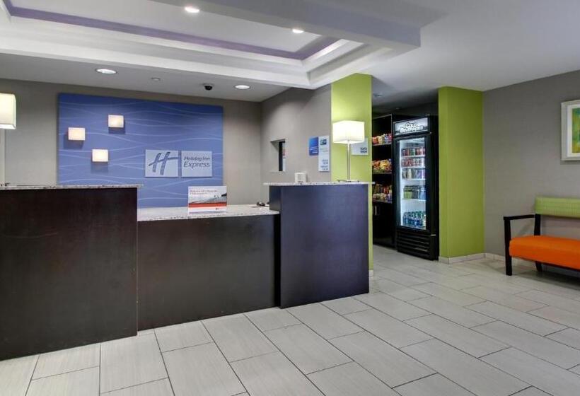 فندق Holiday Inn Express & Suites Jackson Downtown   Coliseum, An Ihg