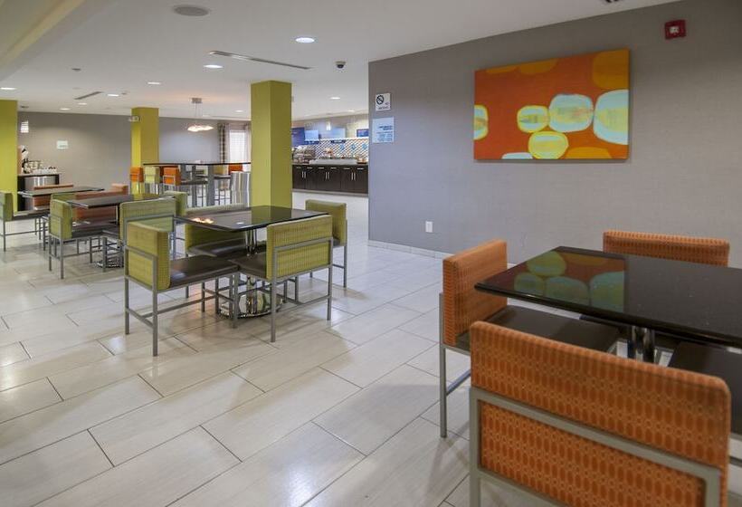 فندق Holiday Inn Express & Suites Jackson Downtown   Coliseum, An Ihg