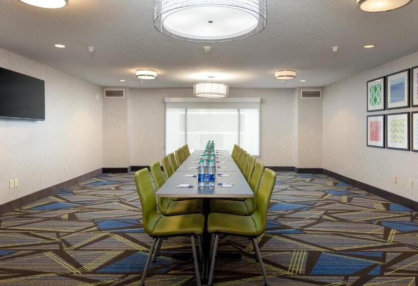 فندق Holiday Inn Express & Suites Milton East I 10, An Ihg