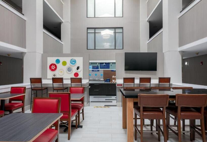 فندق Holiday Inn Express & Suites Milton East I 10, An Ihg