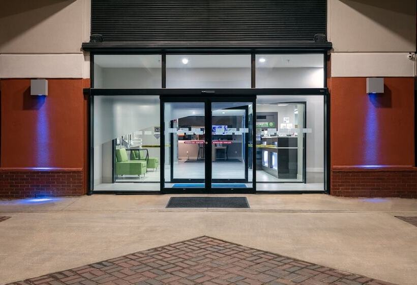 فندق Holiday Inn Express & Suites Milton East I 10, An Ihg