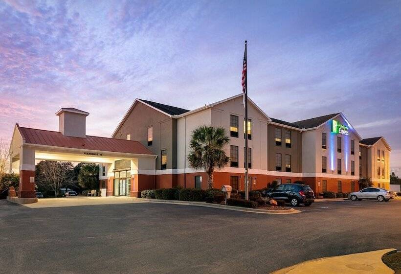 فندق Holiday Inn Express & Suites Milton East I 10, An Ihg