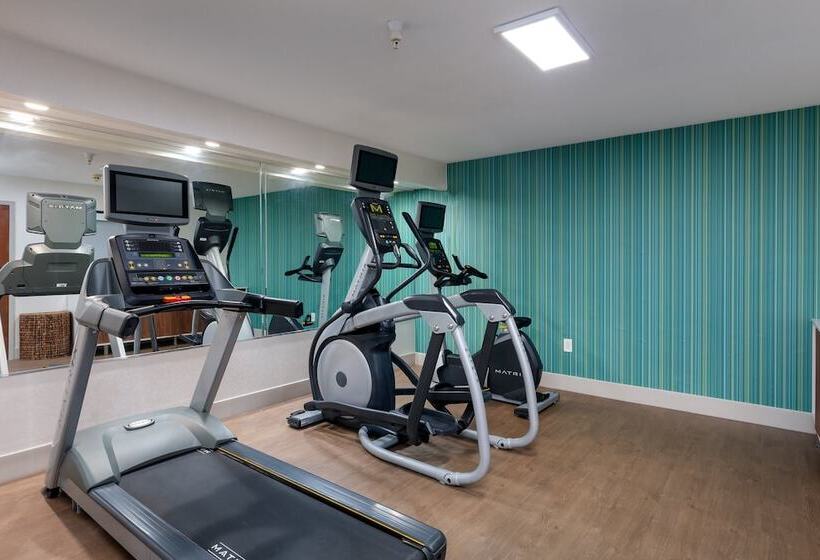 فندق Holiday Inn Express & Suites Milton East I 10, An Ihg