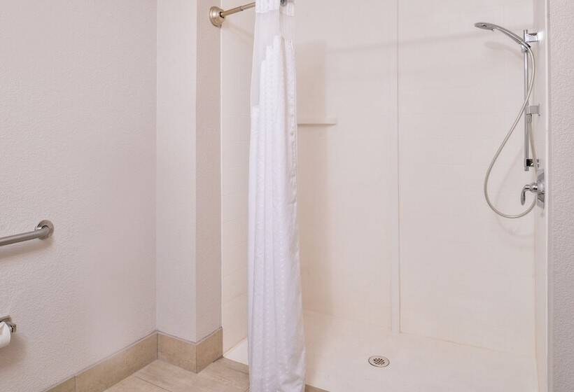 בית מלון כפרי Holiday Inn Express Westley, An Ihg