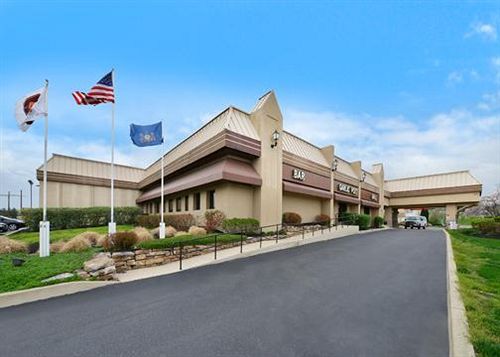 Clarion Hotel And Conference Center Harrisburg West