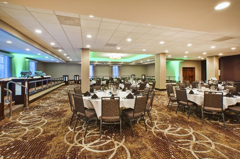 בית מלון כפרי Holiday Inn Rapid City   Rushmore Plaza, An Ihg