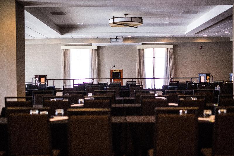 בית מלון כפרי Holiday Inn Rapid City   Rushmore Plaza, An Ihg