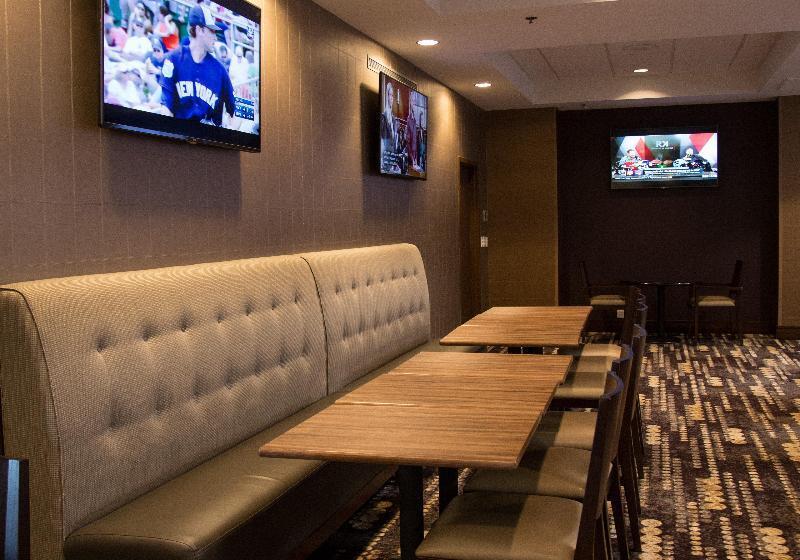 בית מלון כפרי Holiday Inn Rapid City   Rushmore Plaza, An Ihg