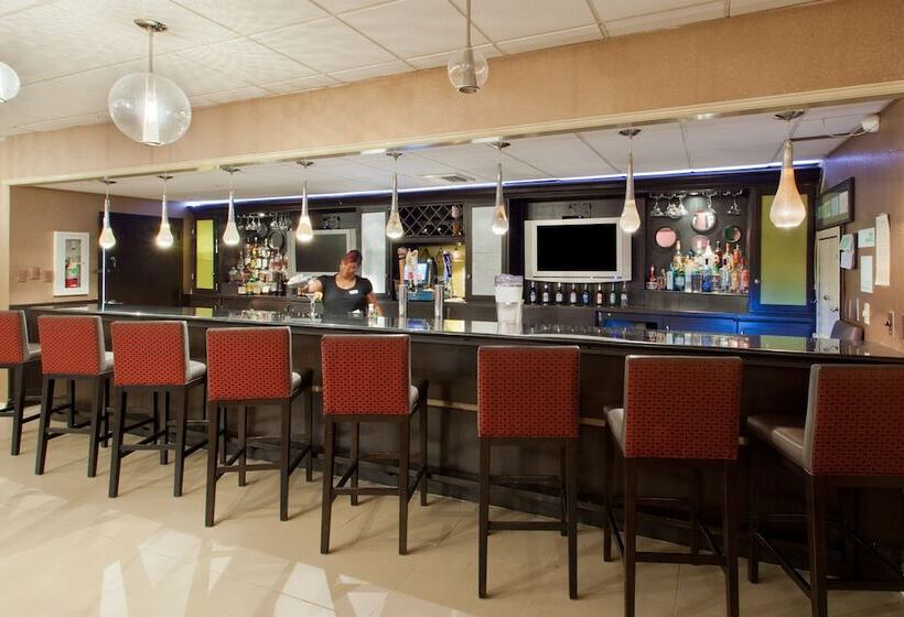 هتل Holiday Inn Shreveport Downtown, An Ihg