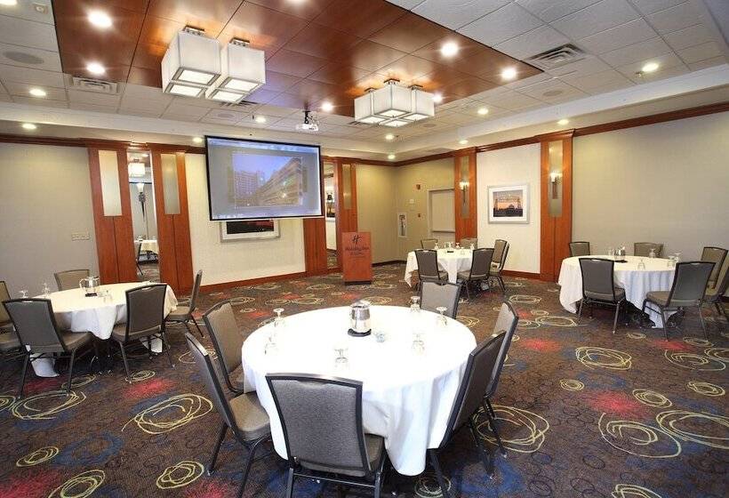 ホテル Holiday Inn & Suites Duluth Downtown, An Ihg