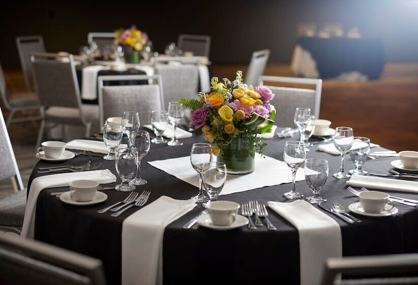 فندق Holiday Inn & Suites Marlborough By Ihg