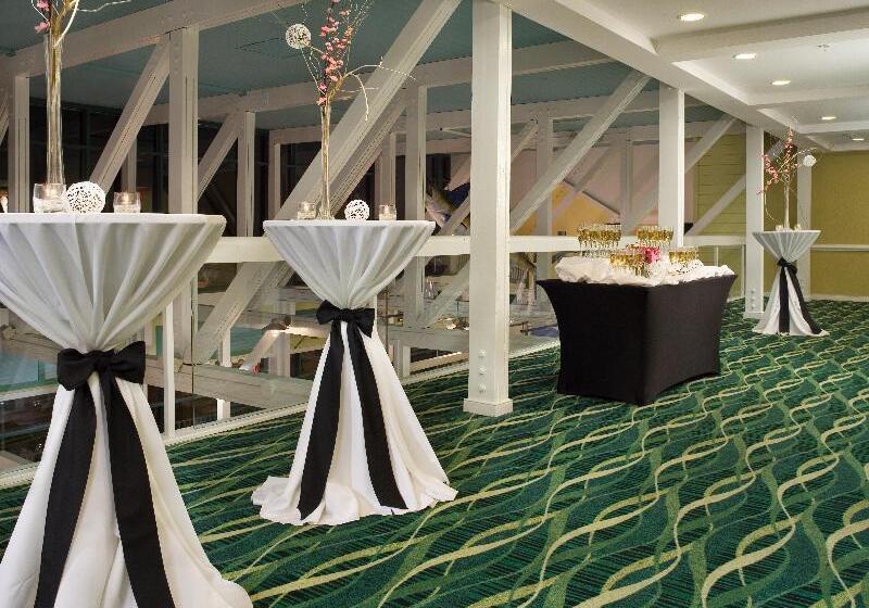 فندق Holiday Inn Va Beach Oceanside 21st St, An Ihg