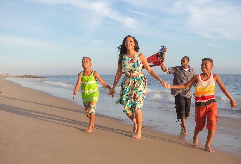 فندق Holiday Inn Va Beach Oceanside 21st St, An Ihg