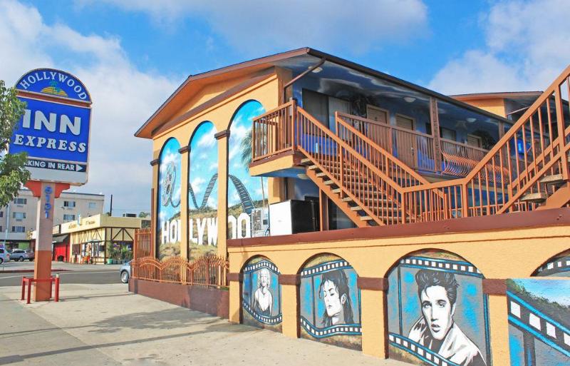 فندق Hollywood Inn Express North