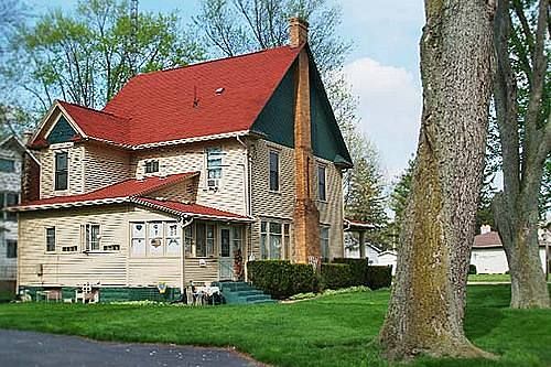 فندق Homespun Country Inn